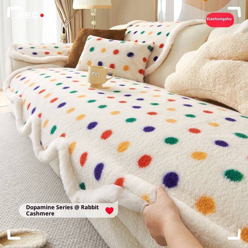 Polka Dot Plush Sofa Cover – Non-Slip Irregular Shape Couch Protector, Soft Winter Decor For Sectional/Loveseat/Single Sofa_voghion.com