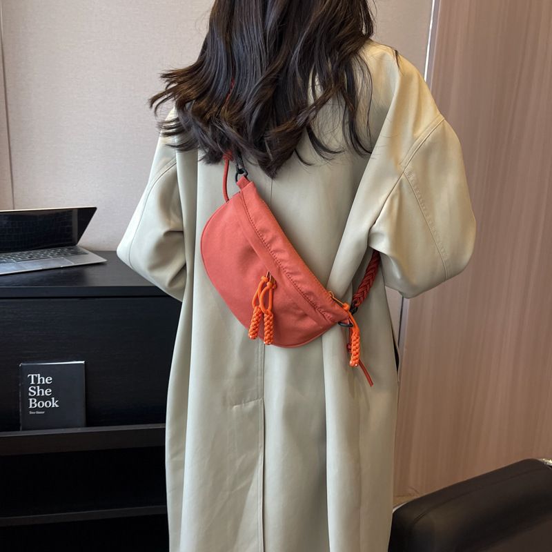 Brusttasche für Damen, trendiger Ins-Stil, kleine sportliche Umhängetasche für die Straße, eine Schultertasche, lässige Hüfttasche für Mädchen_voghion.com