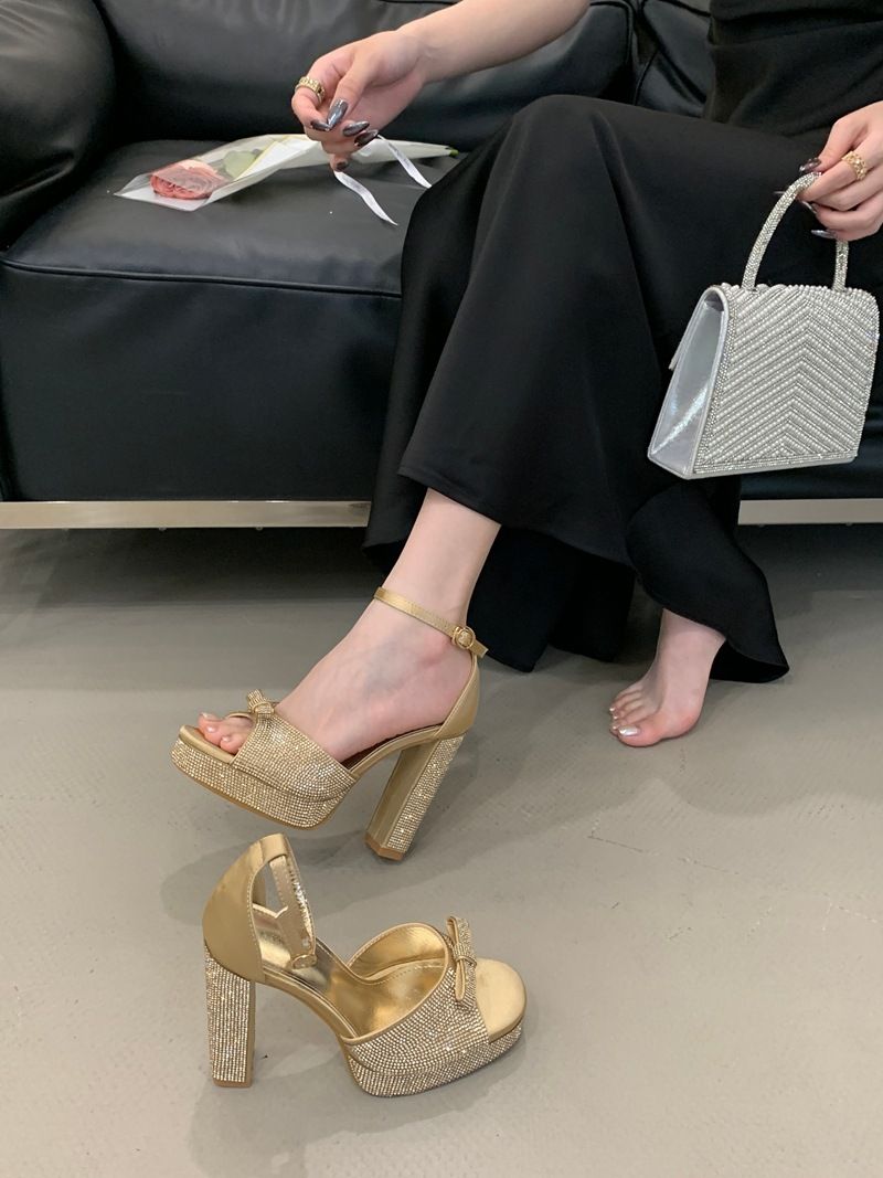 2025 Summer New Square Elegant Versatile Open Toe Rhinestone Bowknot Short Heel Women's Heeled Sandals_voghion.com