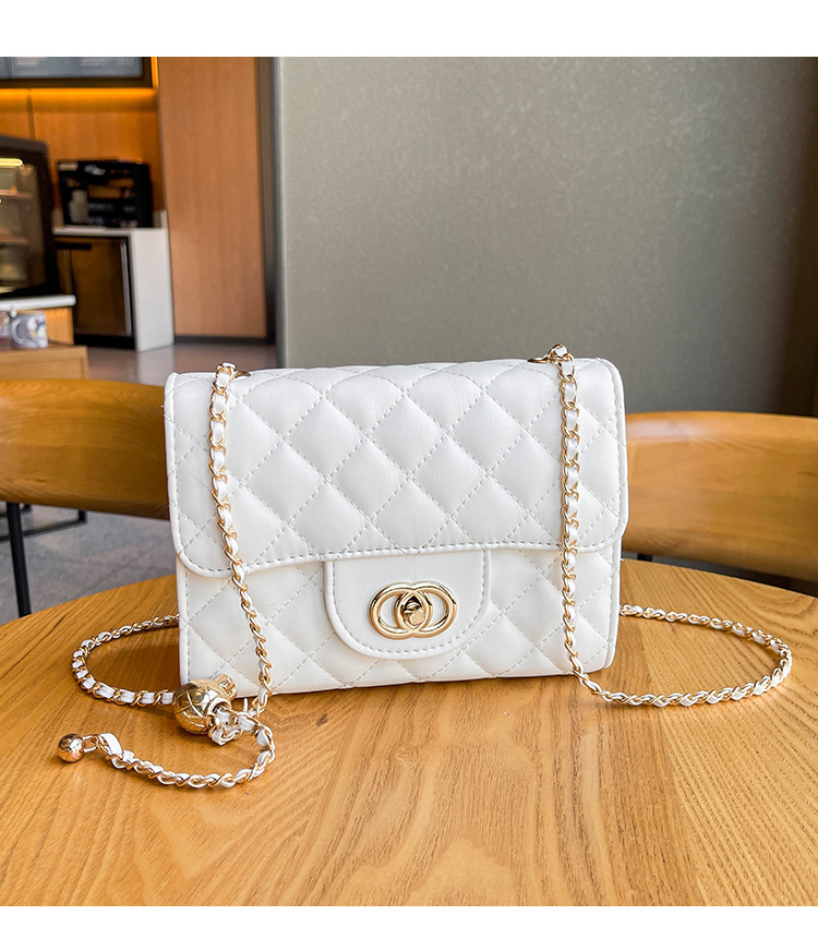 2023 New Women's Fragrant Wind Lingge Golden Ball Chain Crossbody Versatile Small Square Bag One Shoulder_voghion.com