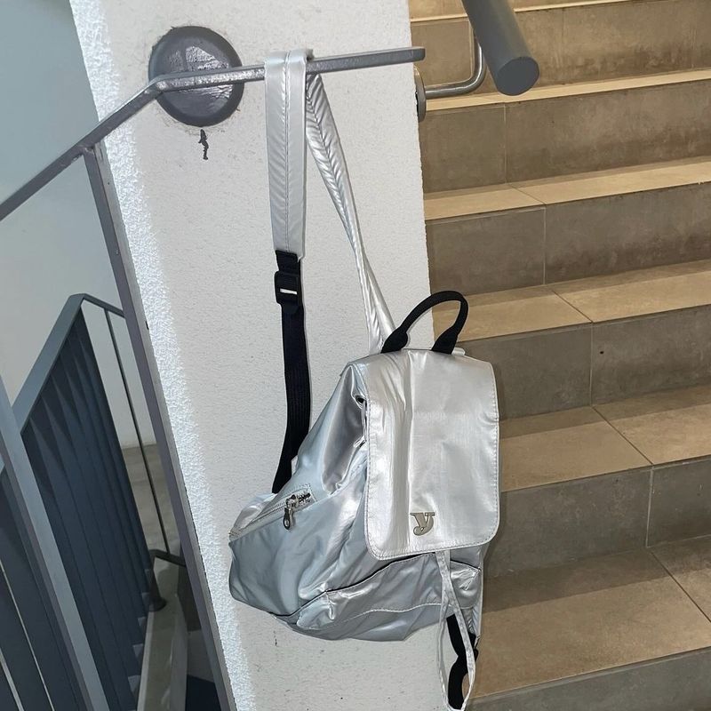 Korean Niche Design Multifunctional Glossy Backpack Lightweight Drawstring Women's Backpack 2025 Spring And Summer New Fashion Versatile_voghion.com