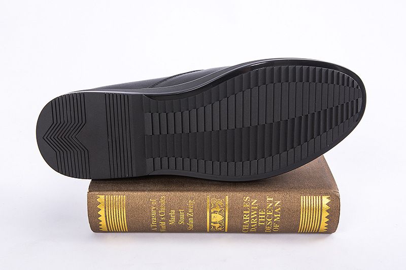 2023 primavera nuove scarpe casual da uomo business piede comodo viso luminoso scarpe da uomo di mezza età produttori all'ingrosso_voghion.com