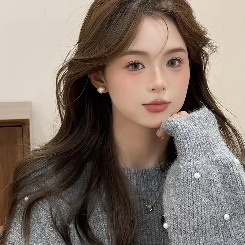 Silver Needle 2024 New Earpiece Square Sugar Small Earnail Light Luxury Fashion Versatile Temperament Ins_voghion.com