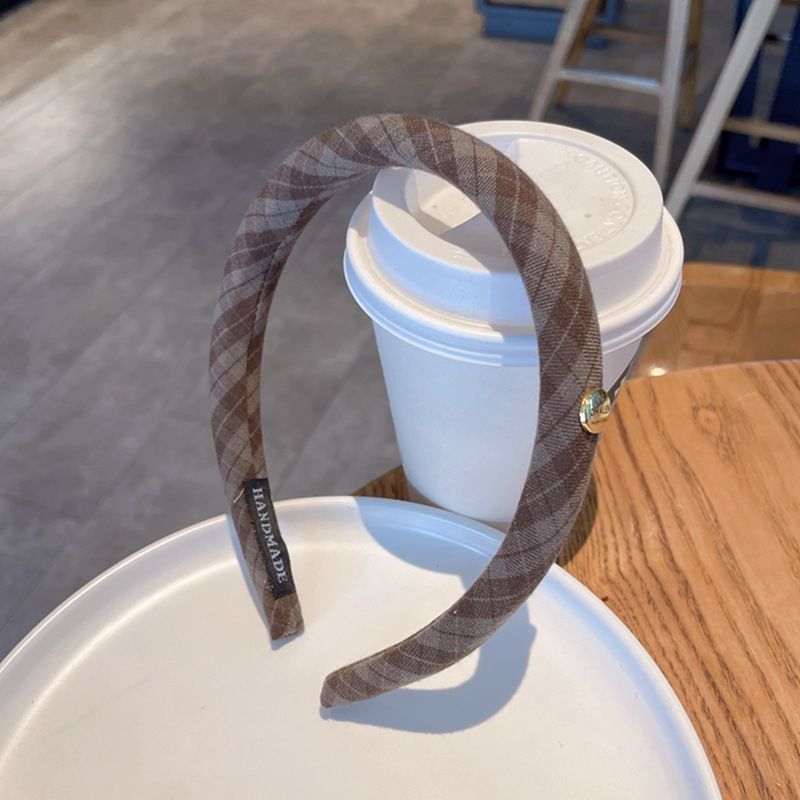 Fascia per capelli con fermaglio per il lavaggio del viso di alta qualità, stile Academy, piccola etichetta dorata, bordo stretto, scozzese color caffè_voghion.com
