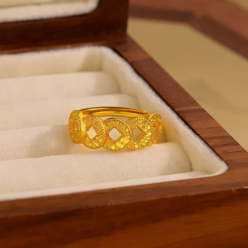 Moeda de cobre com gelo quebrado para mulheres, luxo leve, toque sofisticado, moda elegante e versátil, novo design de nicho para 2025_voghion.com