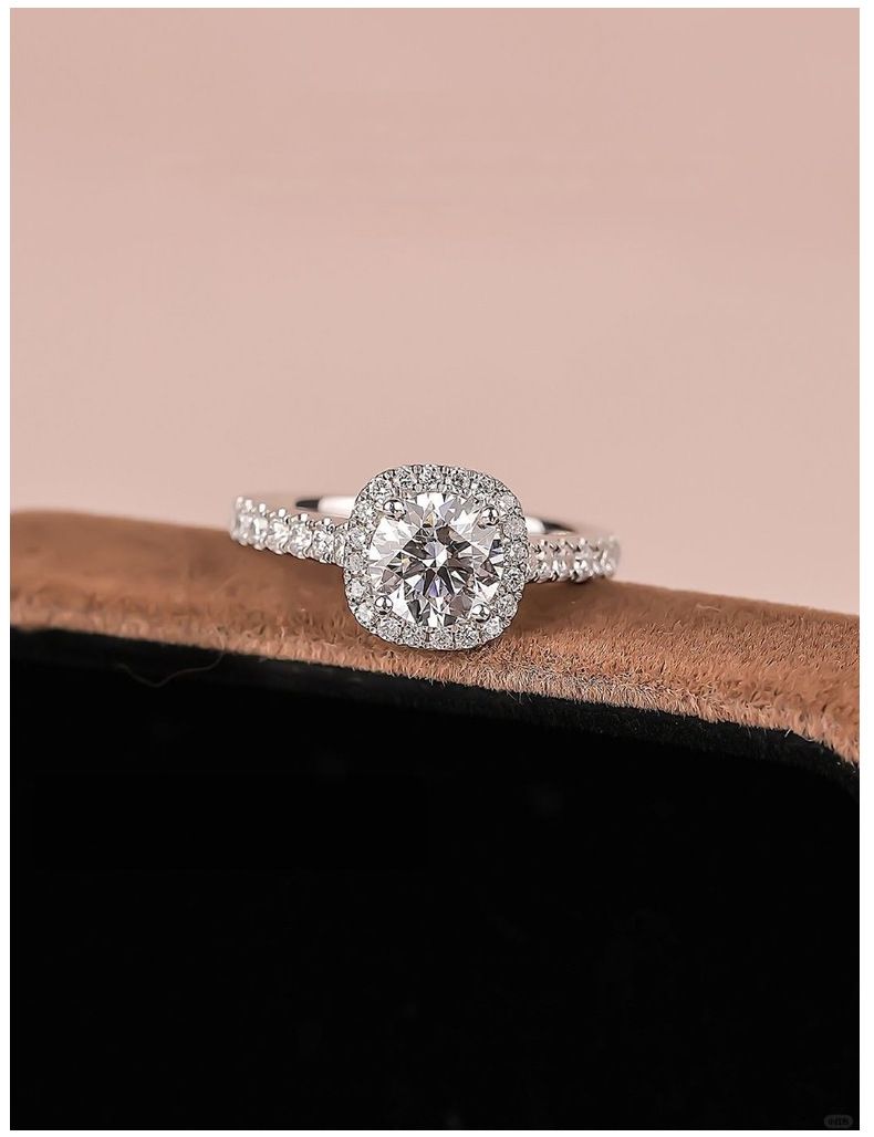 Sterling Silver Live Broadcast Of The Same Square Bag Mo Sang Diamond Women's Luxury Classic Round Four Claw_voghion.com