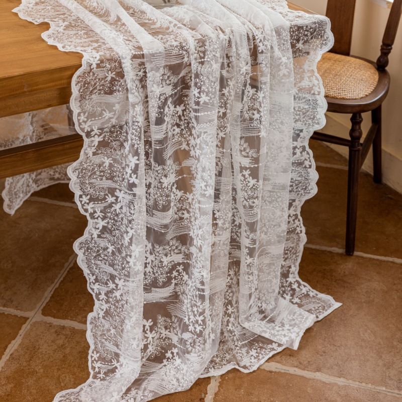 Le Xuan Show White Wedding Atmosphere Tablecloth INS Style Solid Color Embroidery Floral Light Luxury High-end Dining Table Cloth_voghion.com