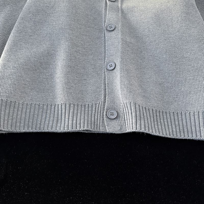 Cardigan unisexe en grosse maille – Pull oversize boutonné en noir et gris classiques_voghion.com