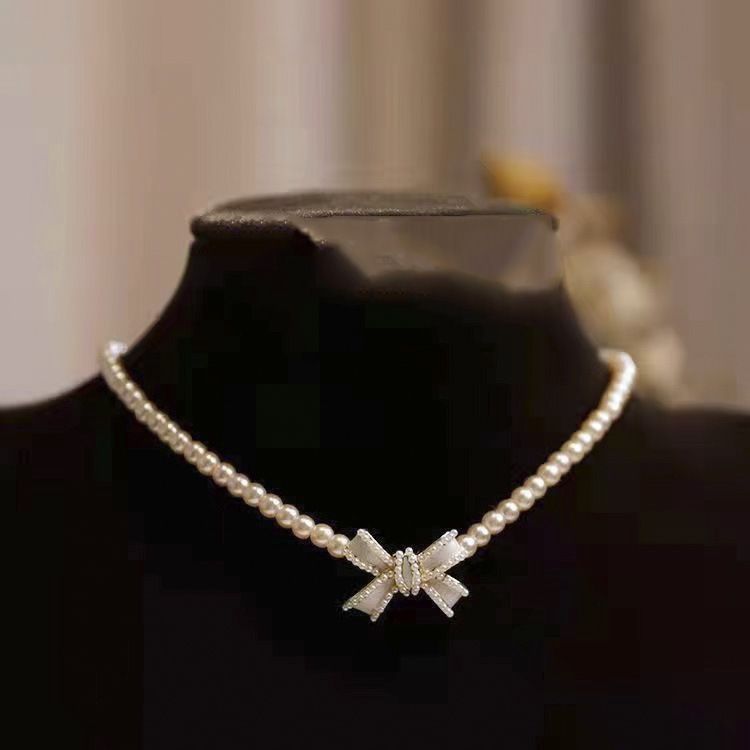 Temperament Short Clavicle Pearl Bow Necklace Net Celebrity Retro French Princess_voghion.com