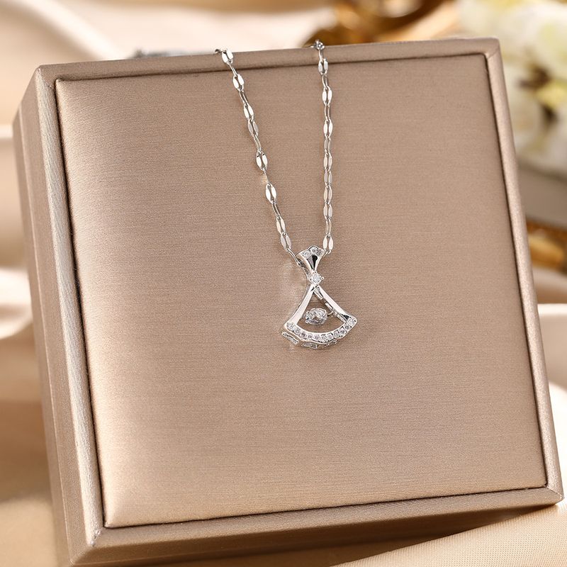 live Broadcast Titanium Steel Necklace Women's Smart, Fan-shaped Beating Heart Light Luxury Pendant Small Number_voghion.com