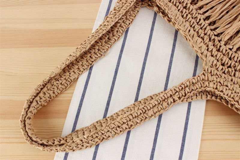 Borsa intrecciata a mano con frange, borsa a tracolla grande e capiente, alla moda per le vacanze al mare_voghion.com