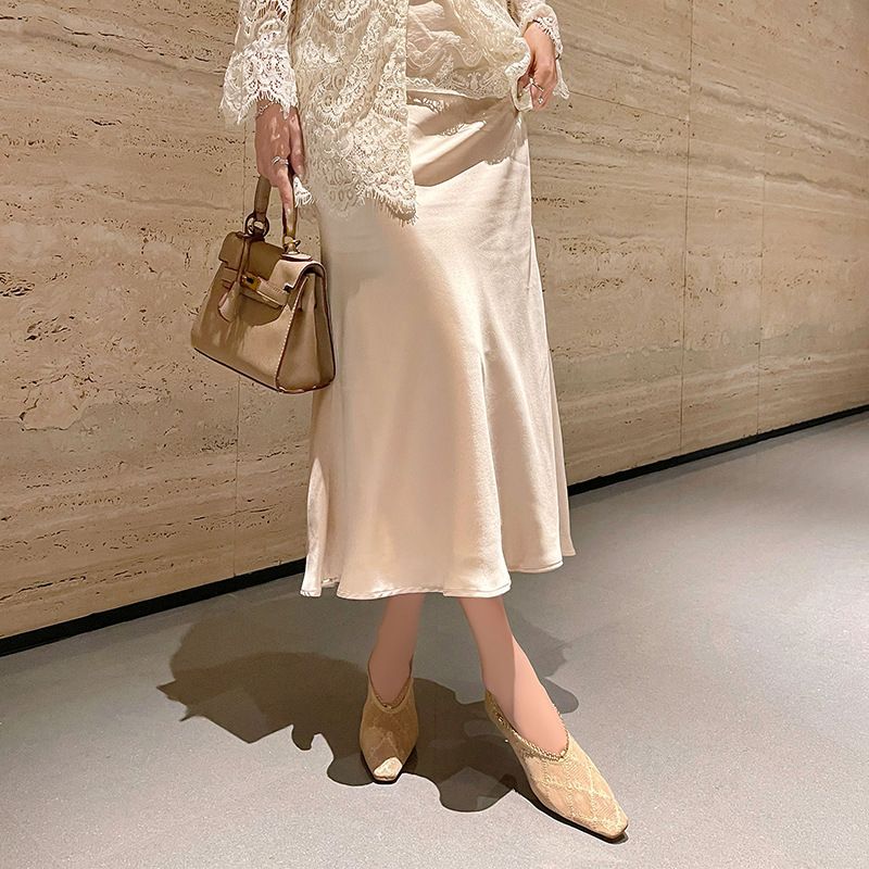 Blogger Outfit ~ 2025 New Style Elegant Square Toe Shallow Breathable Meh Cat Heel Black High Heel Women' Summer_voghion.com