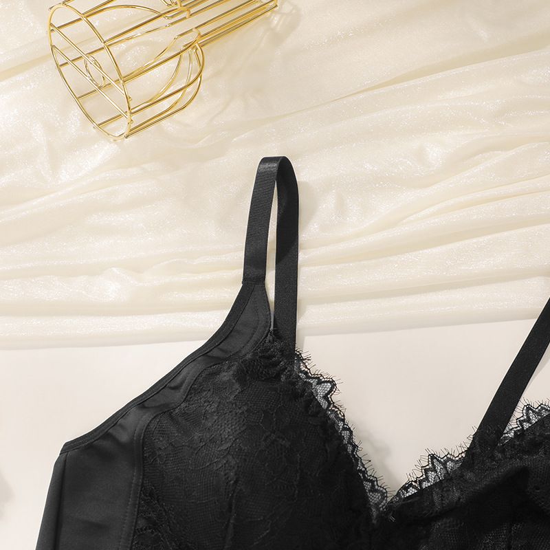 Plus Size 1-4XL Damme Plus Size Lingerie Sexy Ënnerwäsch Ultra Dënn Grouss Broscht Kleng Ultra Dënn Perspektiv Anti-Hängend Damme-BH_voghion.com
