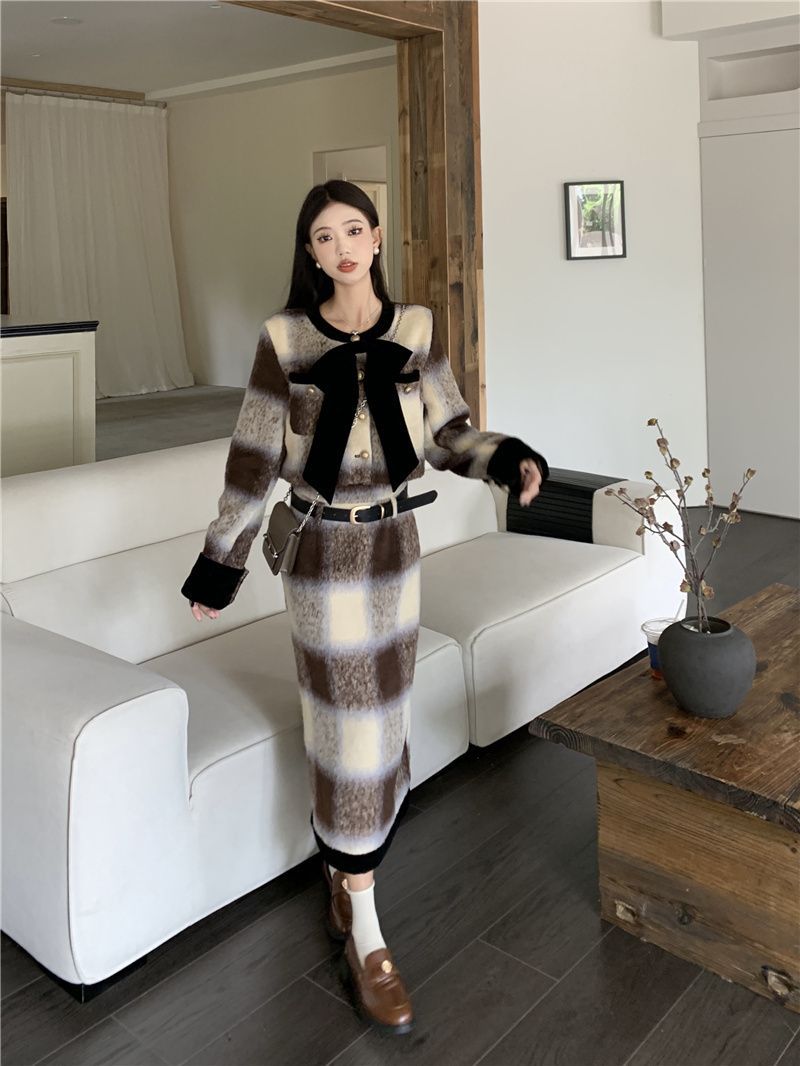 Tendencia de este año: Hermoso vestido de traje de lana estilo pequeño para mujer Otoño Invierno 2024 Celebridad de Internet_voghion.com