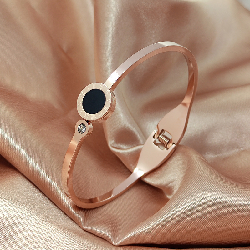 Stainless Steel KPOP Korean Fashion Roman Numerals Bracelet Necklace For Women Romantic Gold Plated Bangles Pendants Clavicle Chain Jewelry_voghion.com