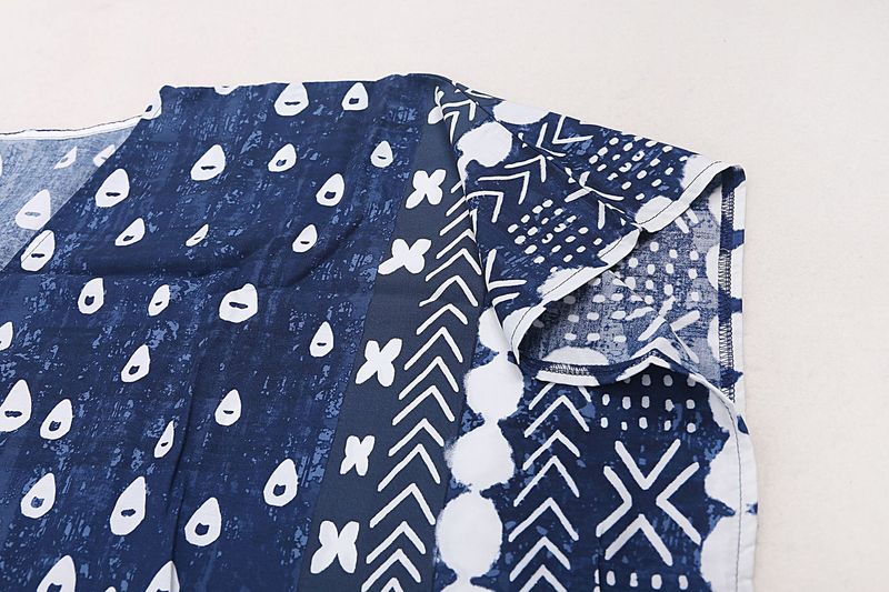 Damenbekleidung Leichtes Strandkleid mit Blumendruck, Langärmliger Sonnenschutz-Kimono mit Seitenschlitzen, Luftiger Bademoden-Wickel für Damen_voghion.com