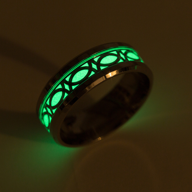 Glow-in-the-dark rings for men and women glow with luminous ornaments_voghion.com