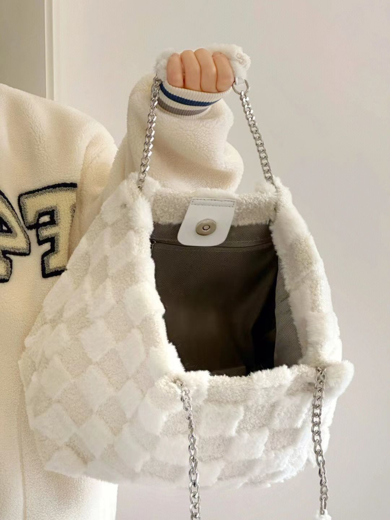 Pequena bolsa de ombro de pelúcia branca de leite casual bolsa de estudante outono e inverno grande capacidade versátil bolsa de axila_voghion.com