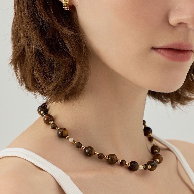 Collana con perline in pietra occhio di tigre retrò da donna, girocollo a strati con perline quadrate geometriche, pezzo importante in pietra preziosa naturale marrone resistente allo sbiadimento_voghion.com