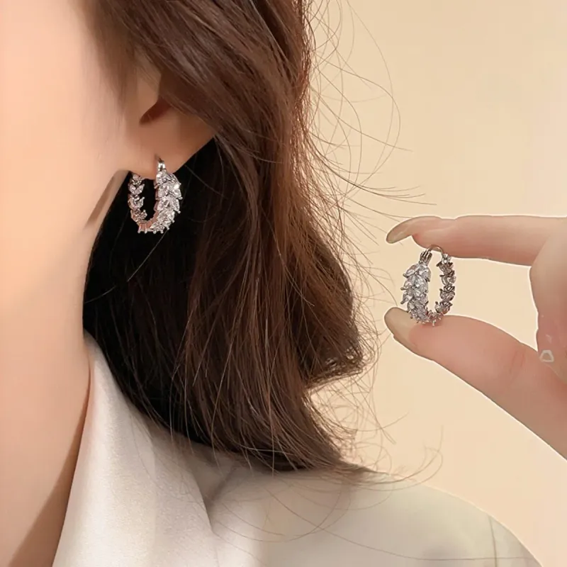 Orecchini a cerchio con strass a forma di marquise color argento, gioielli glamour da giorno e da sera, regali per lei di alta qualità e_voghion.com