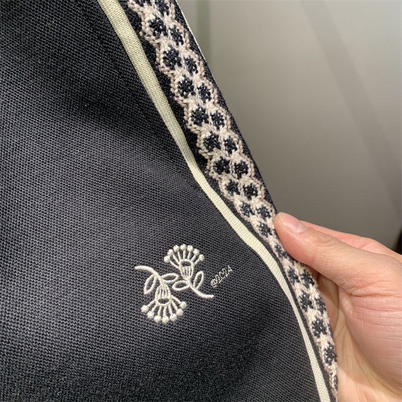 Man's clothing Knit jacquard ribbon splicing sportswear suit men's handsome stylish zip-up sweatpants_voghion.com