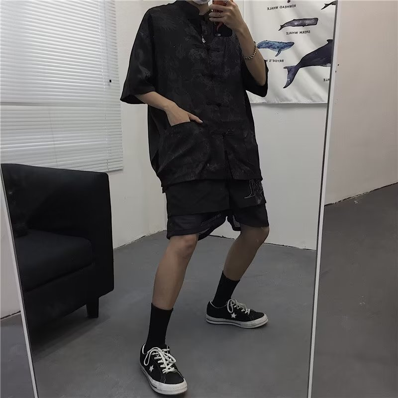 Neuer Tang-Anzug im chinesischen Stil mit Tellermund und kurzen Ärmeln für Männer mit dunklem Drachenmuster, nationaler Trend für Paare_voghion.com