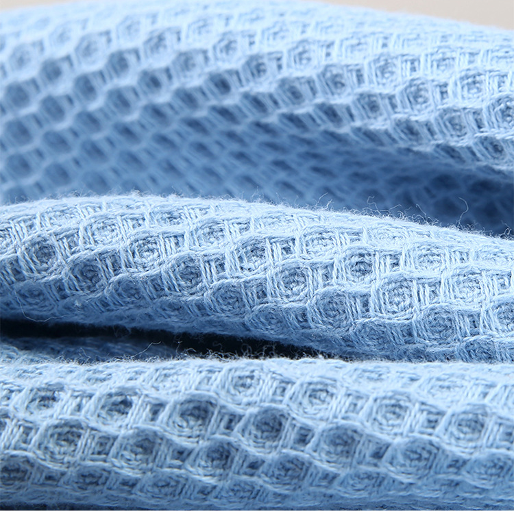 5A-klasse antibacteriële badhanddoek van puur katoen met honingraatmotief, 2-pack. Klasse A-badhanddoek van puur katoen met wafelmotief. Absorbeert water en droogt gemakkelijk._voghion.com