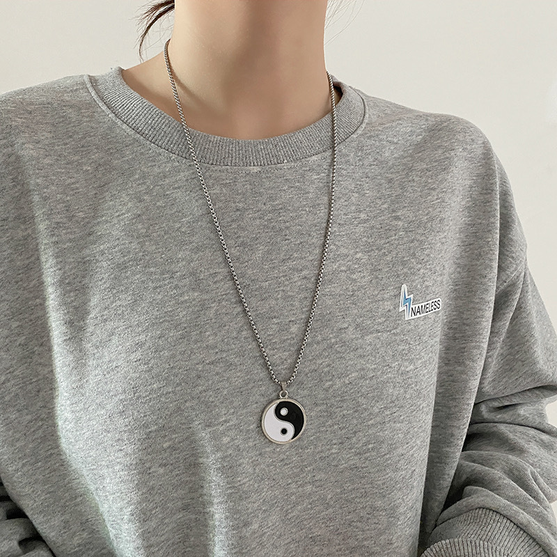Collier créatif Taiji Bagua boussole en acier titane et acier inoxydable, accessoires de marée Disco, pendentif chaîne de pull_voghion.com