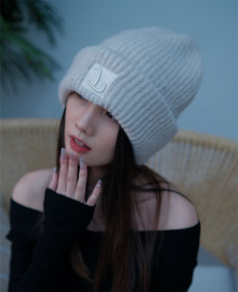 2023 new knitted autumn winter warm windproof and proof skiing couple cold with wool hat for women_voghion.com