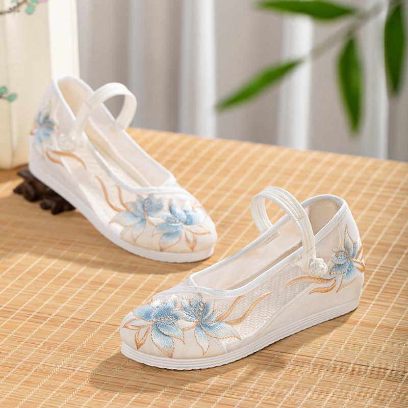 Damenschuhe Sommer Neue Ethno-Stil Atmungsaktive Mesh Bestickte Schuhe Flache Sohle Höhenverstärkende Nationale Stil Elegante Antike Stil_voghion.com