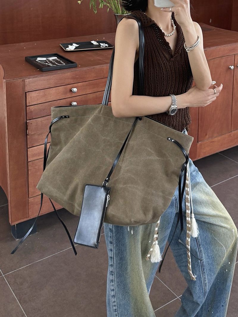 2025 Canvas Splicing Head Layer Cowhide Handbag Fashion Multifunctional Large-capacity Ladies Shoulder Bag Casual Versatile Simple_voghion.com