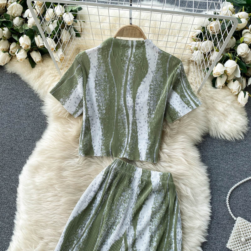 Women's Clothing ins suits for women in summer design with ripple color matching, heavy pleated short tops + wide leg pants_voghion.com