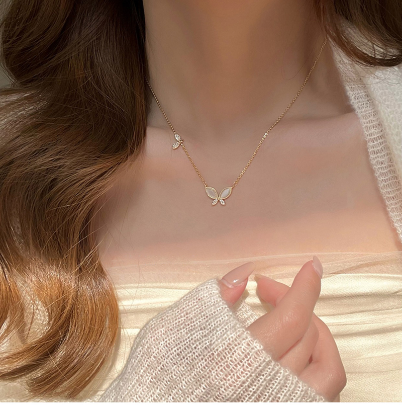 Collana leggera di lusso con farfalla a forma di occhio di gatto, stile estivo da donna, design di alta qualità, accessori decorativi con catena per clavicola, collana_voghion.com