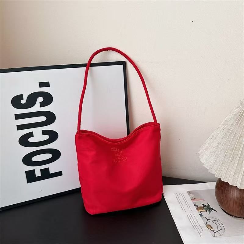 Corea del Sud Muchandebong Donna 2024 Nuova Moda Casual Pendolare Nylon Monospalla Versatile Borsa a Secchiello_voghion.com