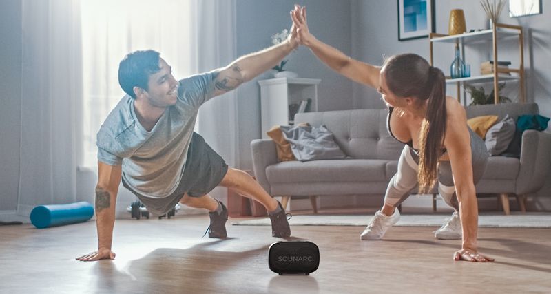 Tragbarer Außenlautsprecher Sounarc P1, 5 W ausgewogener Klang, 8 Stunden Spielzeit, Bluetooth 5.3, Pairing, True Wireless Stereo_voghion.com