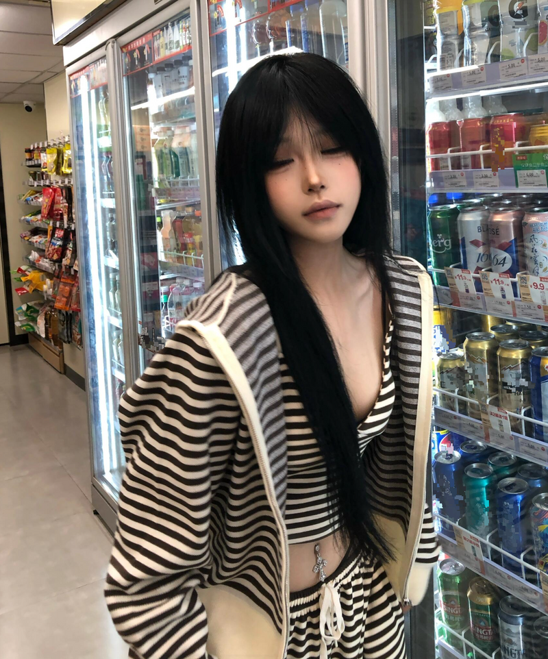 Spicy girl randig dragkedja med huvtröja, lös avslappnad topp, linne, långbyxor, tredelat set, damnyheter hösten 2024_voghion.com