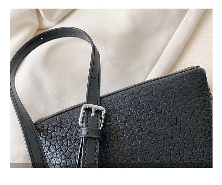 Borsa da donna 2023 nuova moda coreana una spalla a tracolla piccole borse quadrate borse da festa da donna eleganti personalizzate_voghion.com