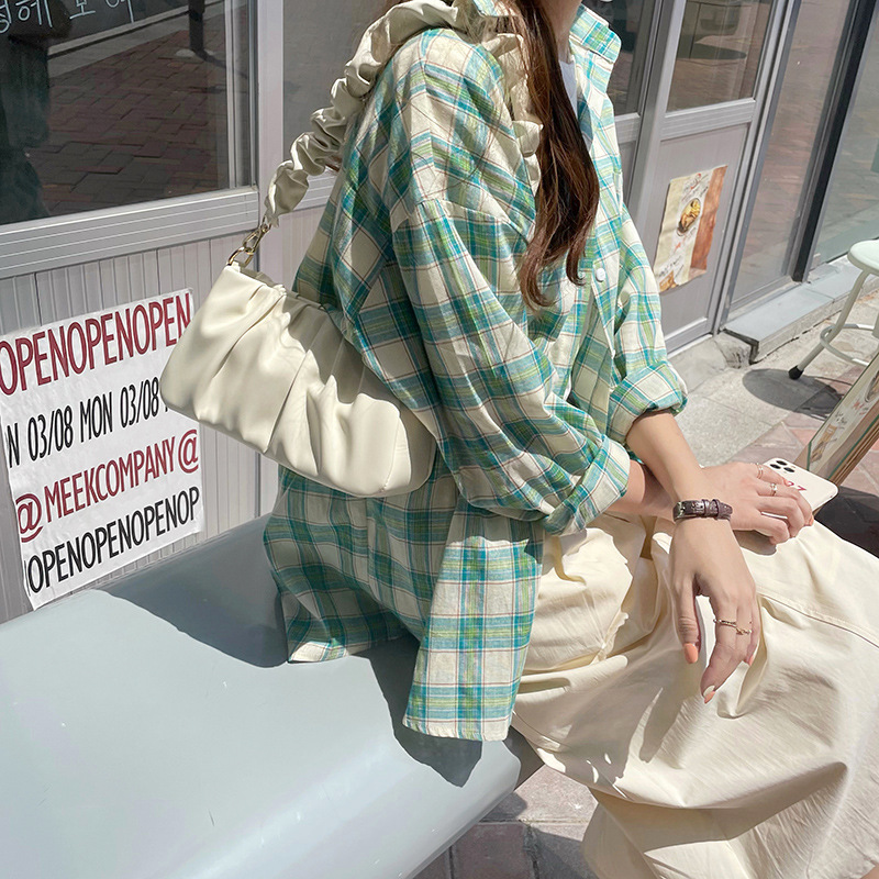 Borsa a tracolla monospalla versatile, di bassa qualità, con tracolla a forma di nuvola bianca plissettata estiva da donna_voghion.com