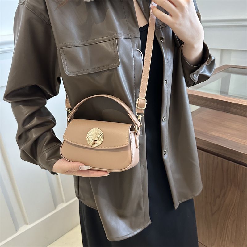 New Fashion Trendy High end Lock Buckle Handheld Small Square for Women's 2024 Summer Versatile and Beautiful One_voghion.com