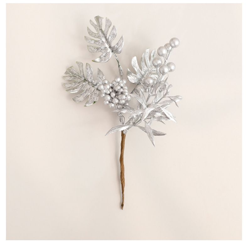 Tiges d'eucalyptus métallisées de luxe - Feuillage artificiel doré et argenté pour centres de table de mariage, décorations de table de fêtes et décoration intérieure moderne (lot de 12)_voghion.com