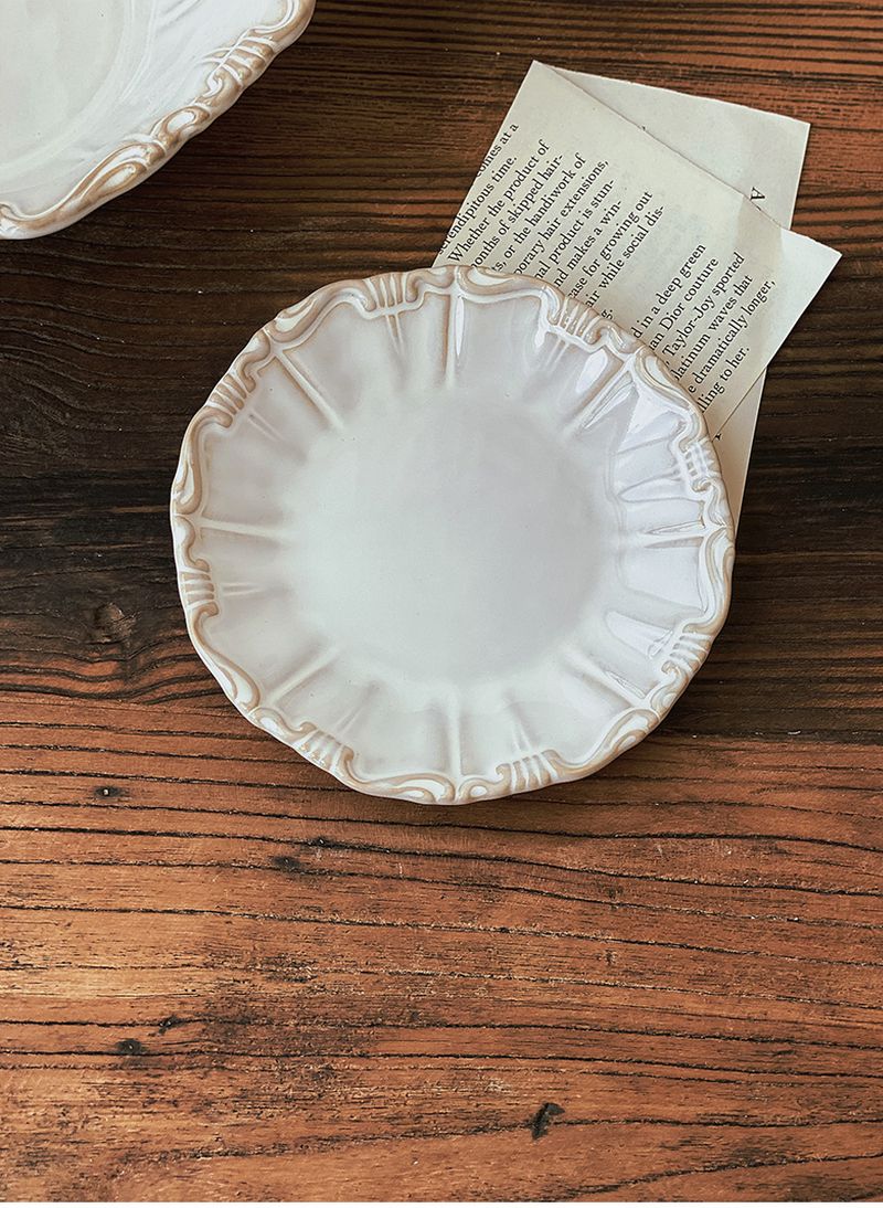 Elegantes Keramikgeschirrset mit Blumenmuster – 12-teiliges Reisschüsseln, Teller und Kaffeetassen im Retro-Stil (mikrowellengeeignet, bleifreie Glasur, für Hotel- und Heimgebrauch)_voghion.com