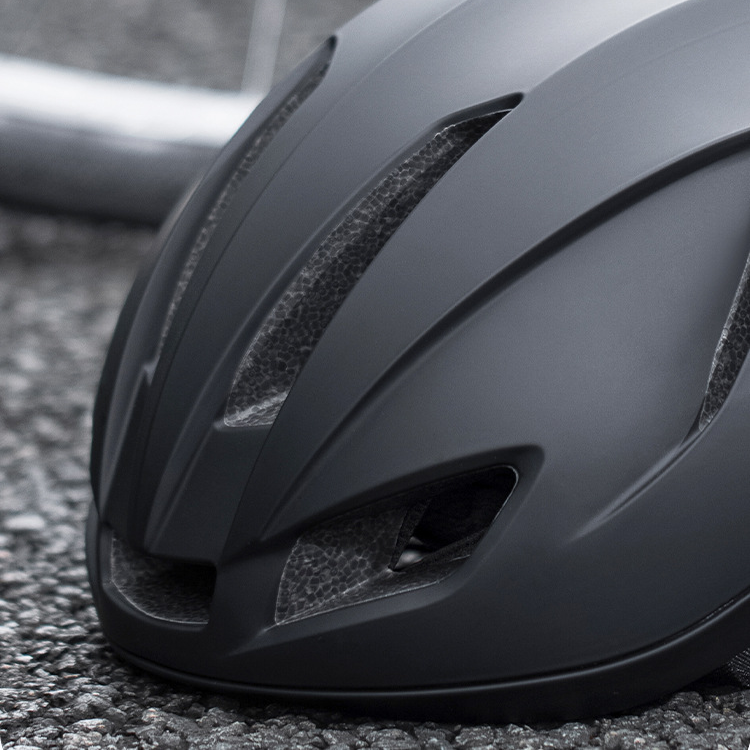 Nieuwe fietshelm eendelig fiets mountainbike rijden helm onderkant schaal zoom helm achterlicht_voghion.com