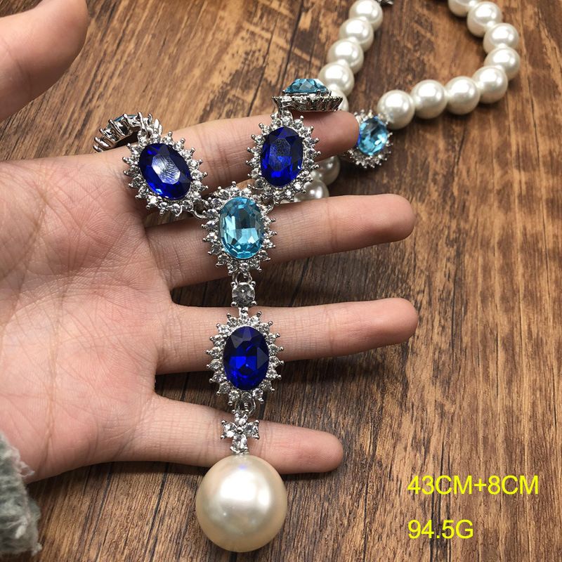 Collier de perles bleues et diamants pour femmes, nouvelle mode, niche de luxe légère, chaîne de clavicule polyvalente, chaîne de pull régulière_voghion.com