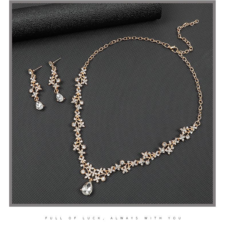 Factory Direct Korean bridal necklace earrings two-piece set women's short drop-shaped pendant elegant all-match clavicle chain_voghion.com