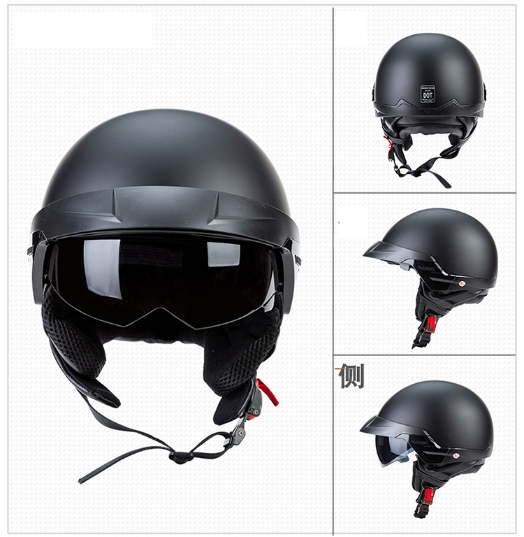 Vintage motorhelm met ingebouwde lensoren rondom de motorhelm_voghion.com