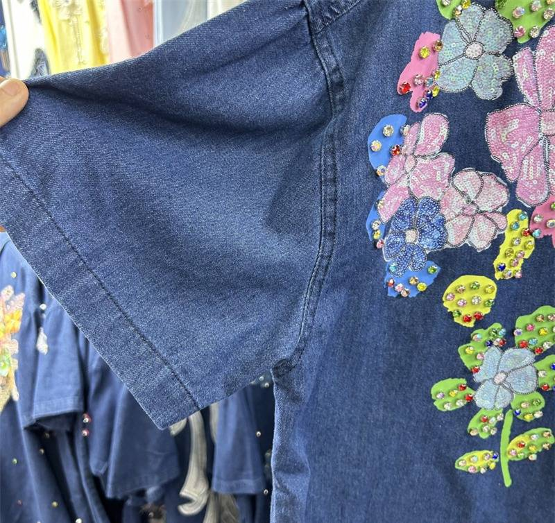 Camicia in denim a maniche corte con stampa a lettere e foratura a caldo, da donna, con elastico in vita, pantaloncini in denim, completo da due pezzi_voghion.com