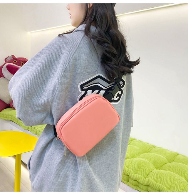 LULU Mini-Taille mit dem gleichen Design, neue Sport-Lauf-Änderung, Handy-vielseitige Umhängetasche, Damen-Brusttasche_voghion.com
