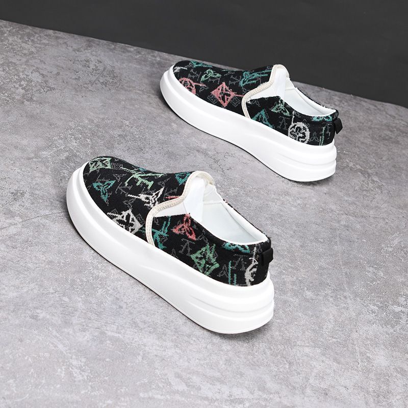 Atmungsaktive Slip-On Lazy Herren-Segeltuchschuhe im chinesischen Stil mit dicken Sohlen und großer Höhe_voghion.com