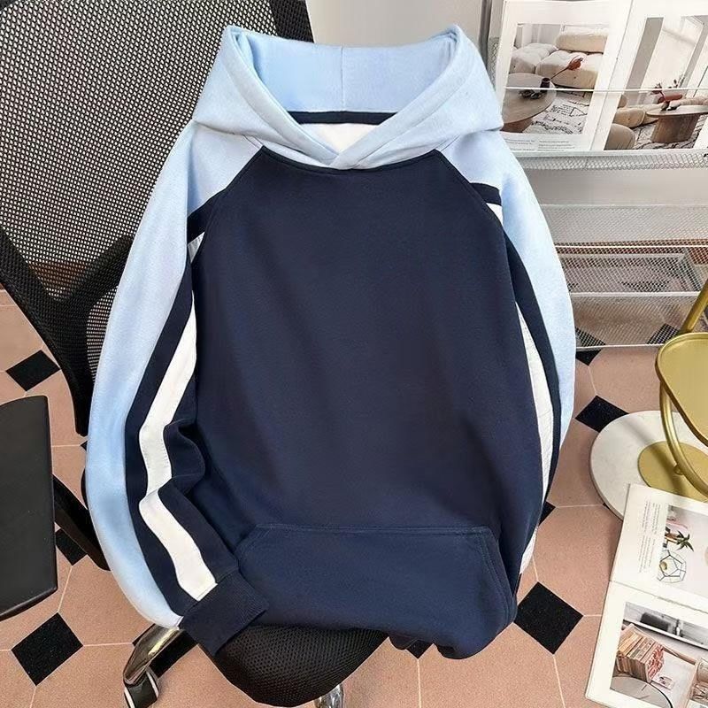 Felpa con cappuccio e spalle larghe, nuova collezione autunno e inverno_voghion.com