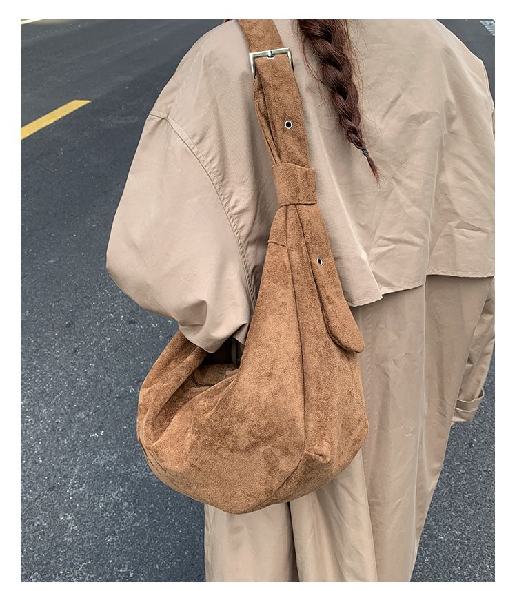 Sac en daim, grande capacité pour femme, nouveau sac à bandoulière décontracté automne-hiver 2025, sac rétro pour les déplacements_voghion.com